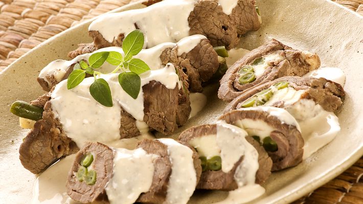 Bife á Rolê com Queijo e Vagens